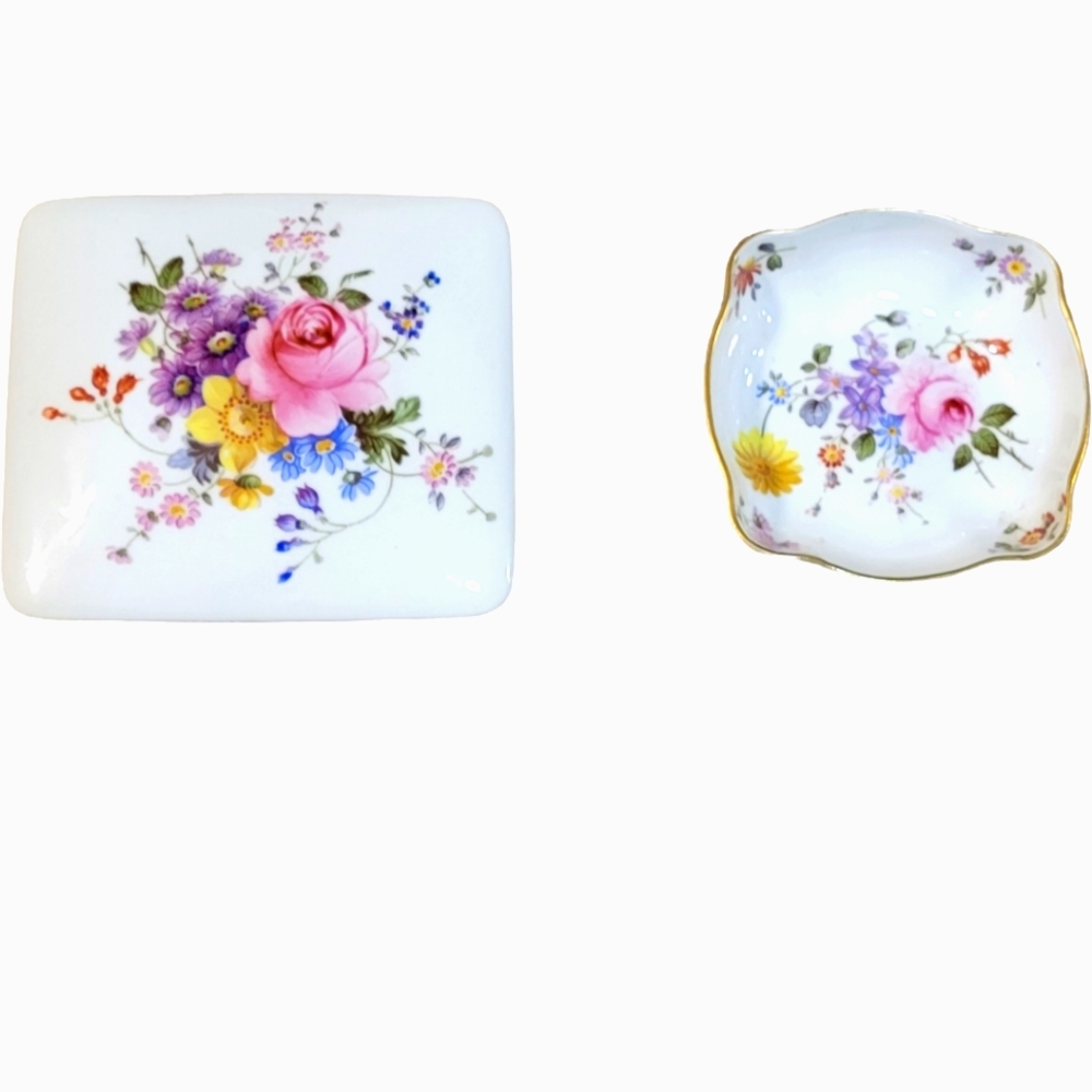 Royal Crown Derby set